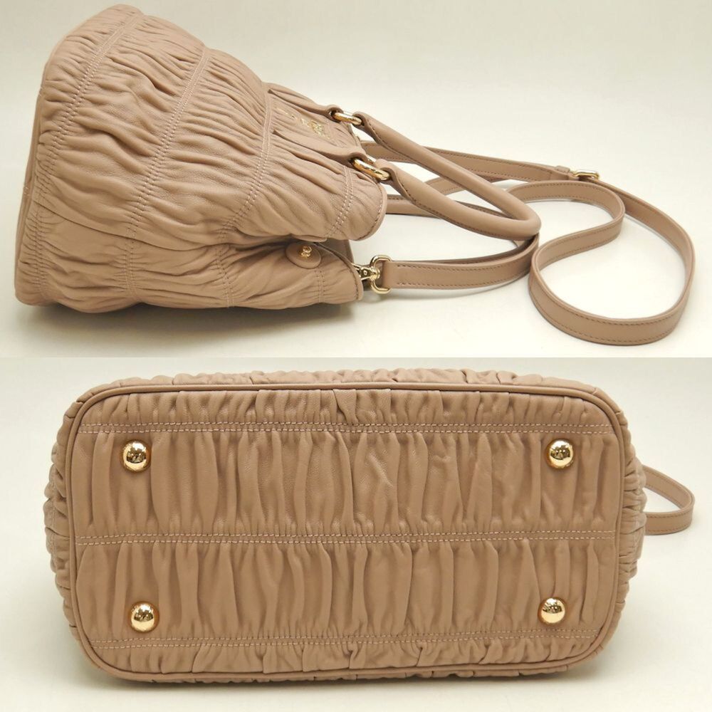 PRADA 1BA172 2-Way Pleated Handbag in Pink Beige Leather, Women's, 253553 - Picture 5 of 10